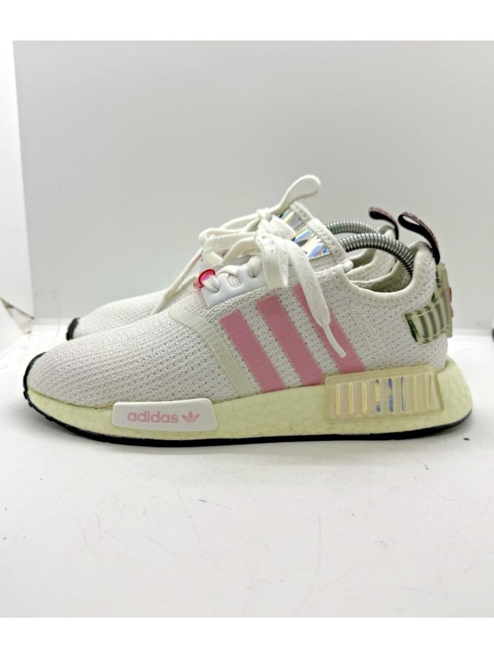 Adidas Womens NMD_R1 White True Pink Hologram Sz 7 FZ3777 Athletic Running Shoes - Picture 3 of 7